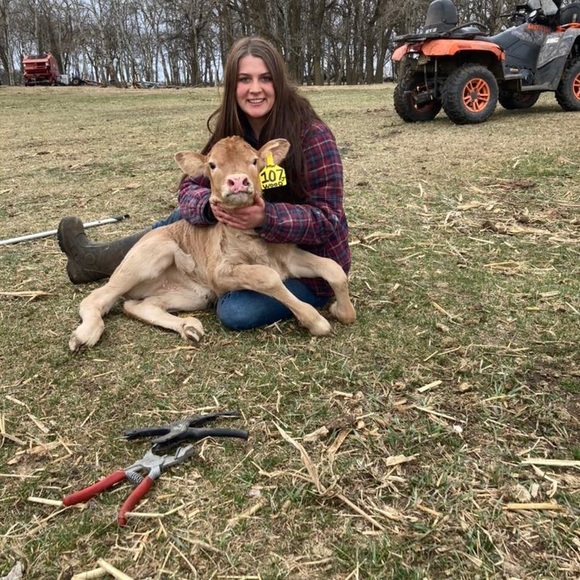 Meet your Posher, Monica - Picture 1 of 1